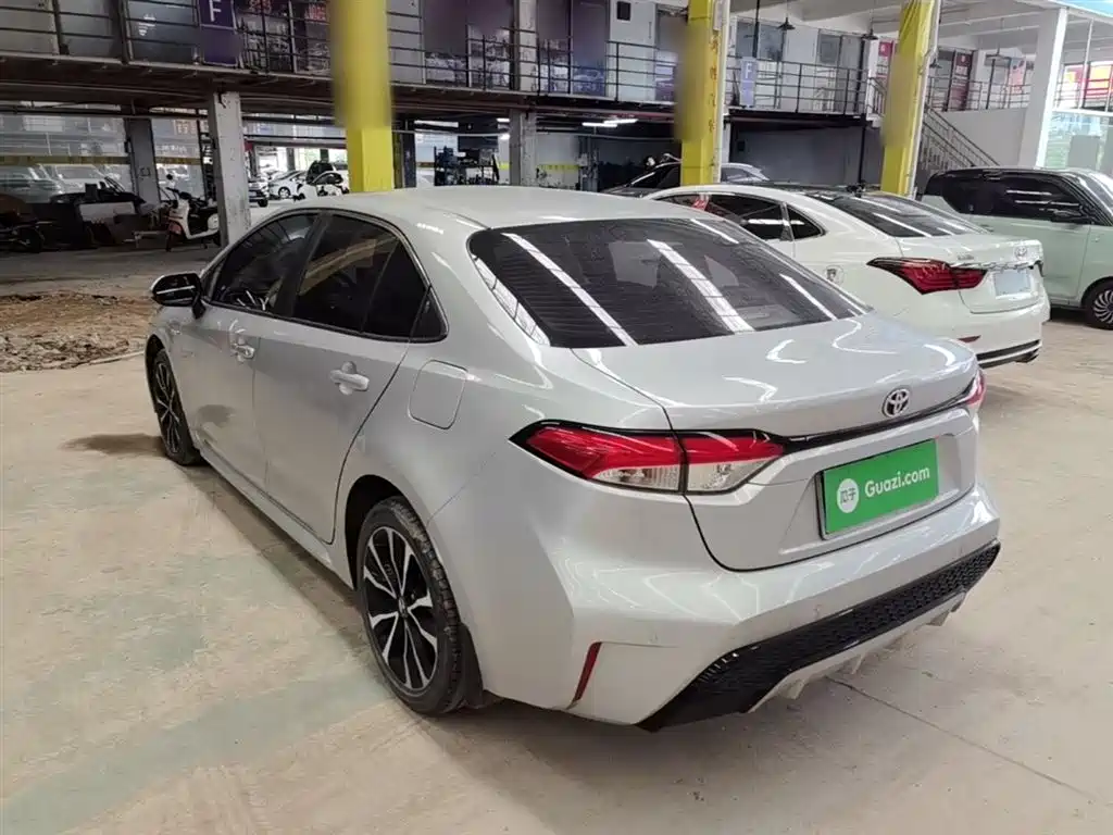 Toyota Levin 2021 Dual Engine 1.8H E-CVT Sport фото 5