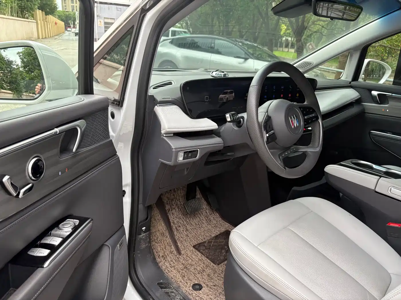 Фото 5 - Buick GL8