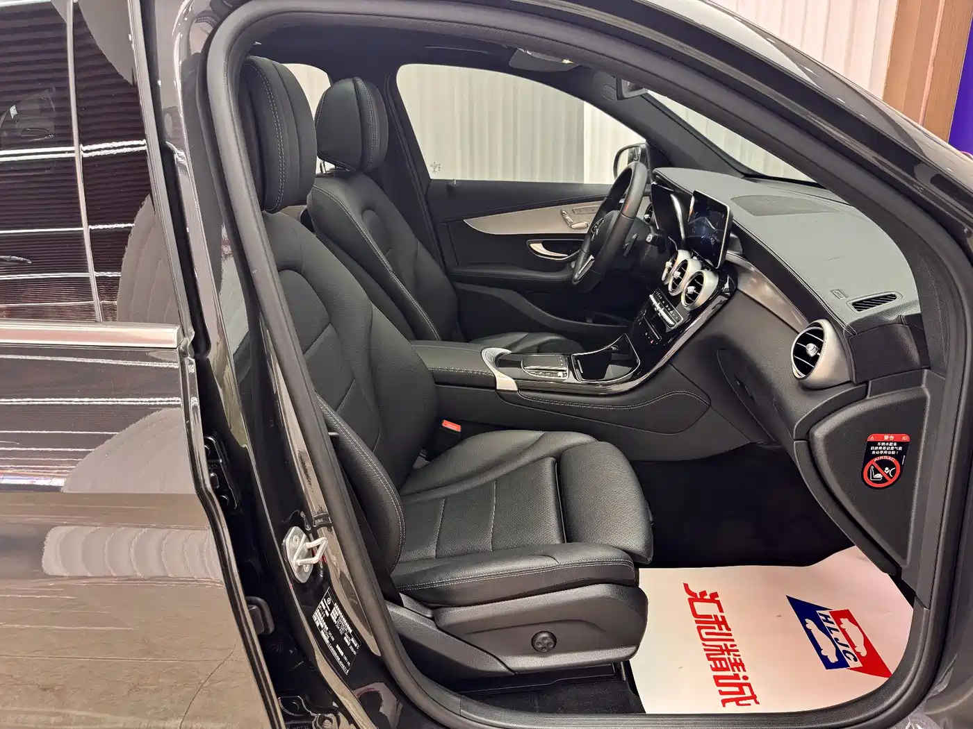 Mercedes-Benz GLC 2020 Facelift GLC 260 L 4MATIC Dynamic фото 18