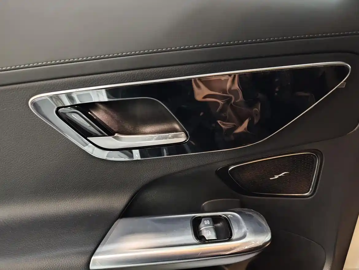 Mercedes-Benz C-Class 2023 C 260 L Sport фото 5