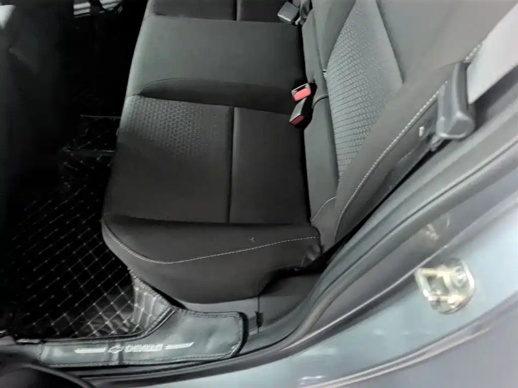 Chevrolet Cavalier 2020 325T Automatic Joy Edition фото 17