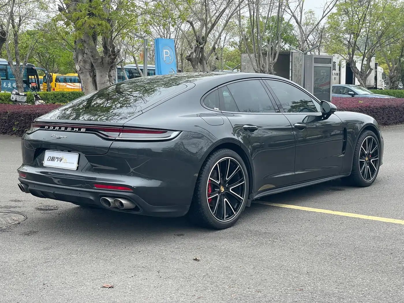 PORSCHE PANAMERA