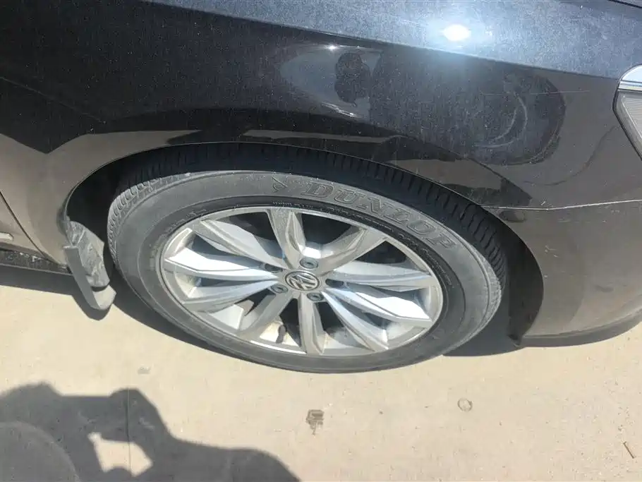 Volkswagen Passat 2017 330TSI DSG Prestige фото 6