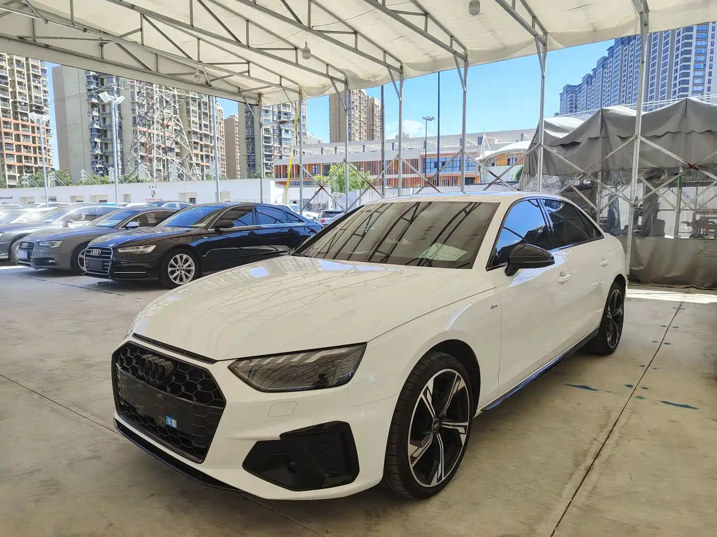 Audi A4L 2025 2024 40 TFSI Luxury Dynamic