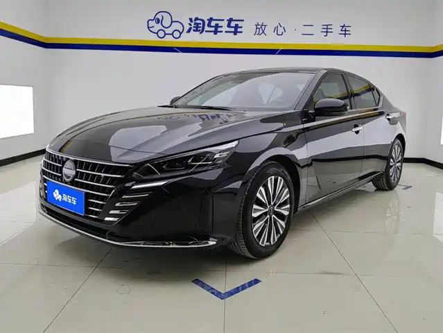 NISSAN TEANA