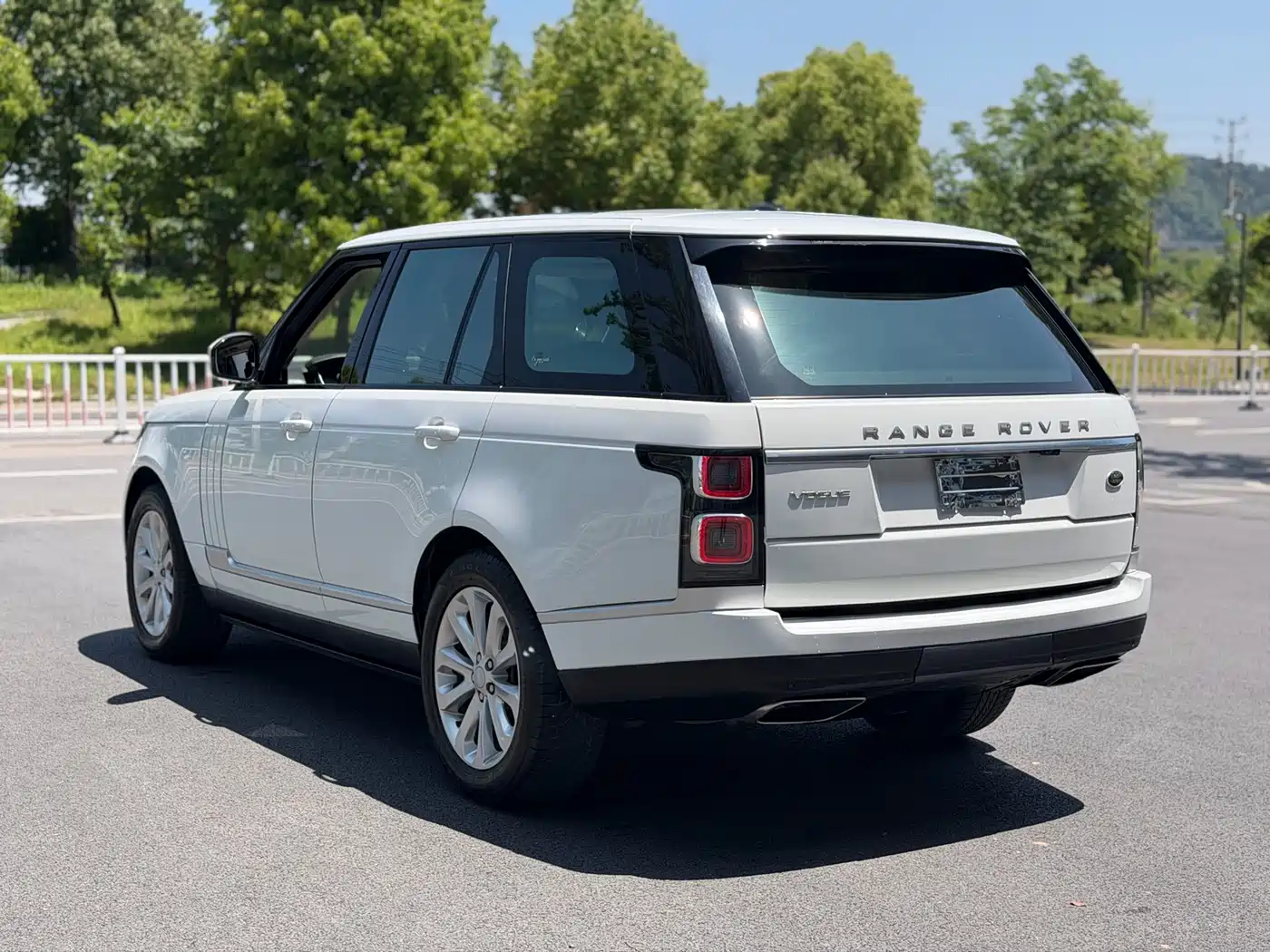 Land Rover Range Rover 2016 3.0 SC V6 Vogue фото 16