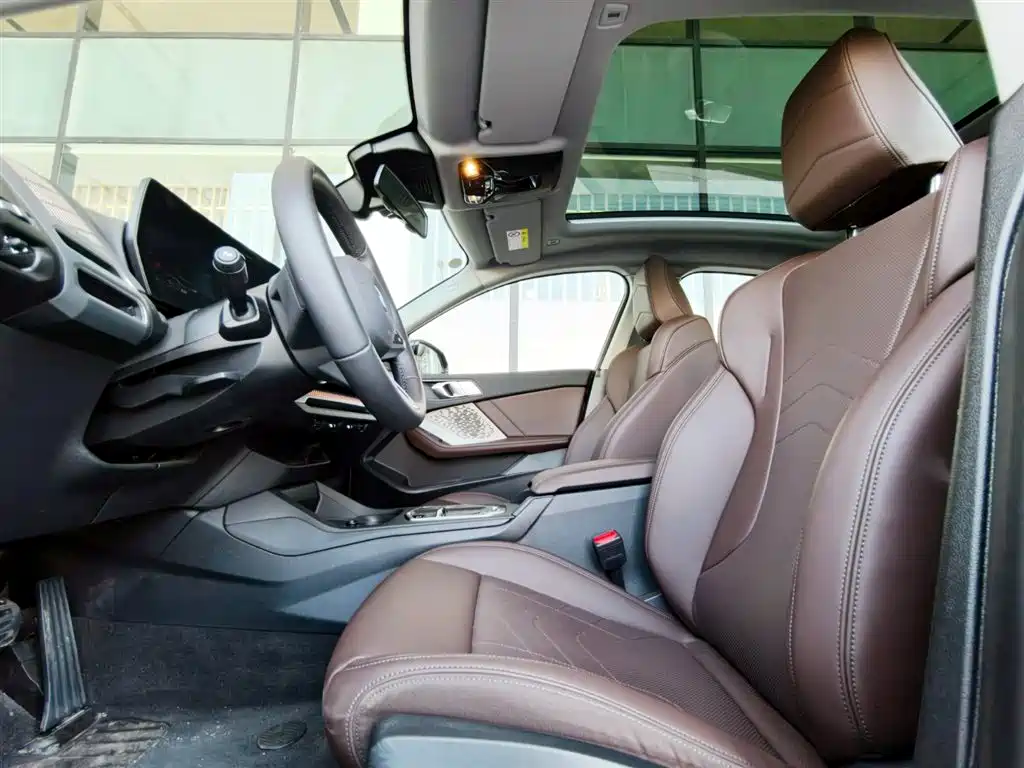 BMW 2 Series 2025 225L M Sport Package фото 13