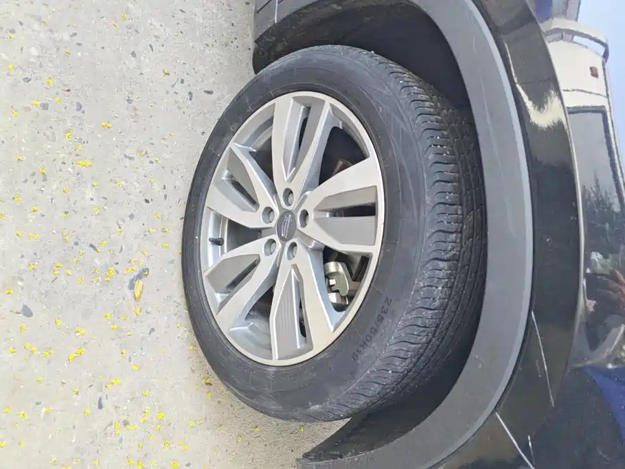 Geely Okavango 2023 2022 1.8TD DCT Luxury 7-Seater