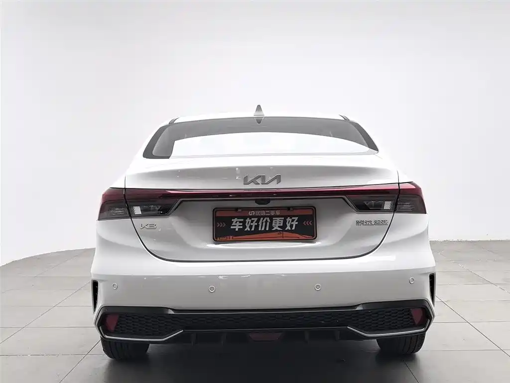 Kia K3 2023 Model 1.5L CVT Luxury Edition фото 4
