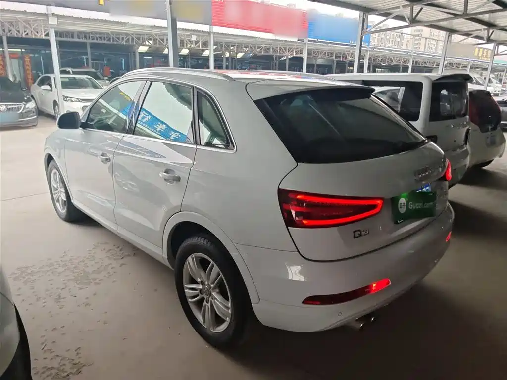Audi Q3 2015 35 TFSI quattro Technology фото 5