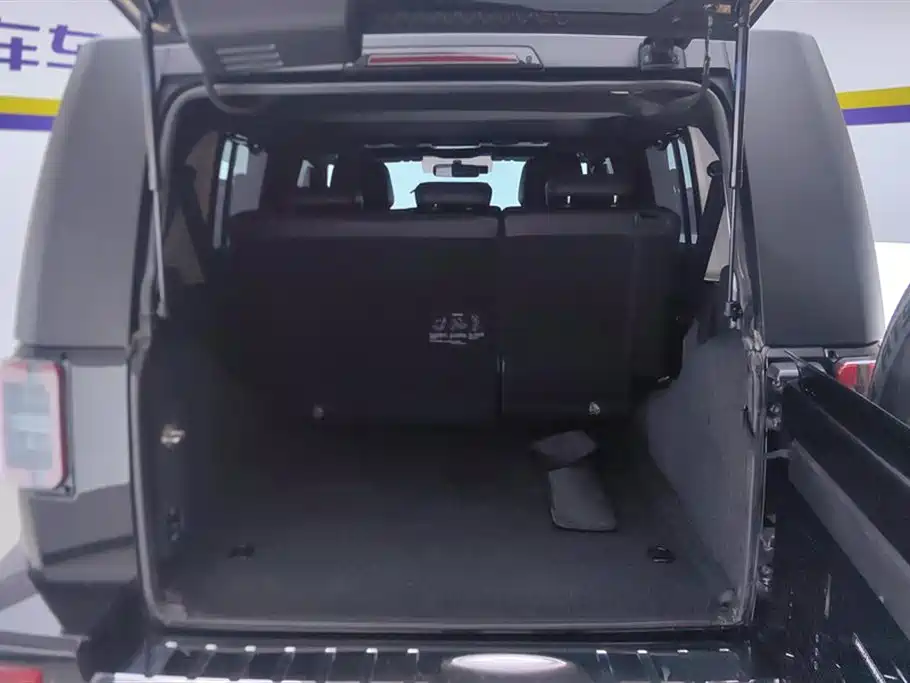 BAIC ORV Beijing Offroad BJ40 2024 2.0T Urban Hunter Glory Edition фото 4