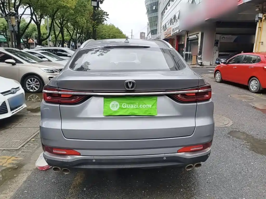 Фото 6 - Changan CS85