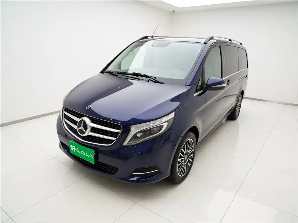 Mercedes-Benz V-Class 2017 Model V 260 L Premium Extended Edition