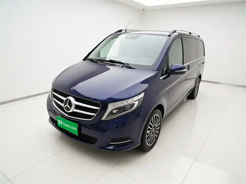 Mercedes-Benz V-Class Model V 260 L Premium Extended Edition