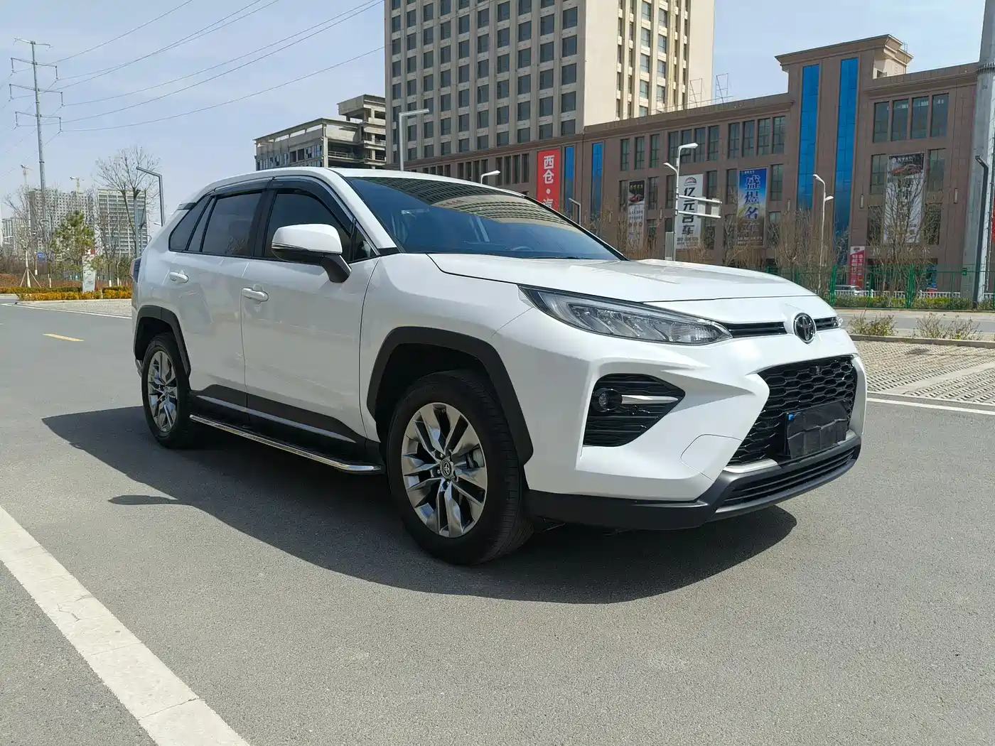 Toyota Wildlander 2022 2.0L CVT AWD Luxury Edition фото 3