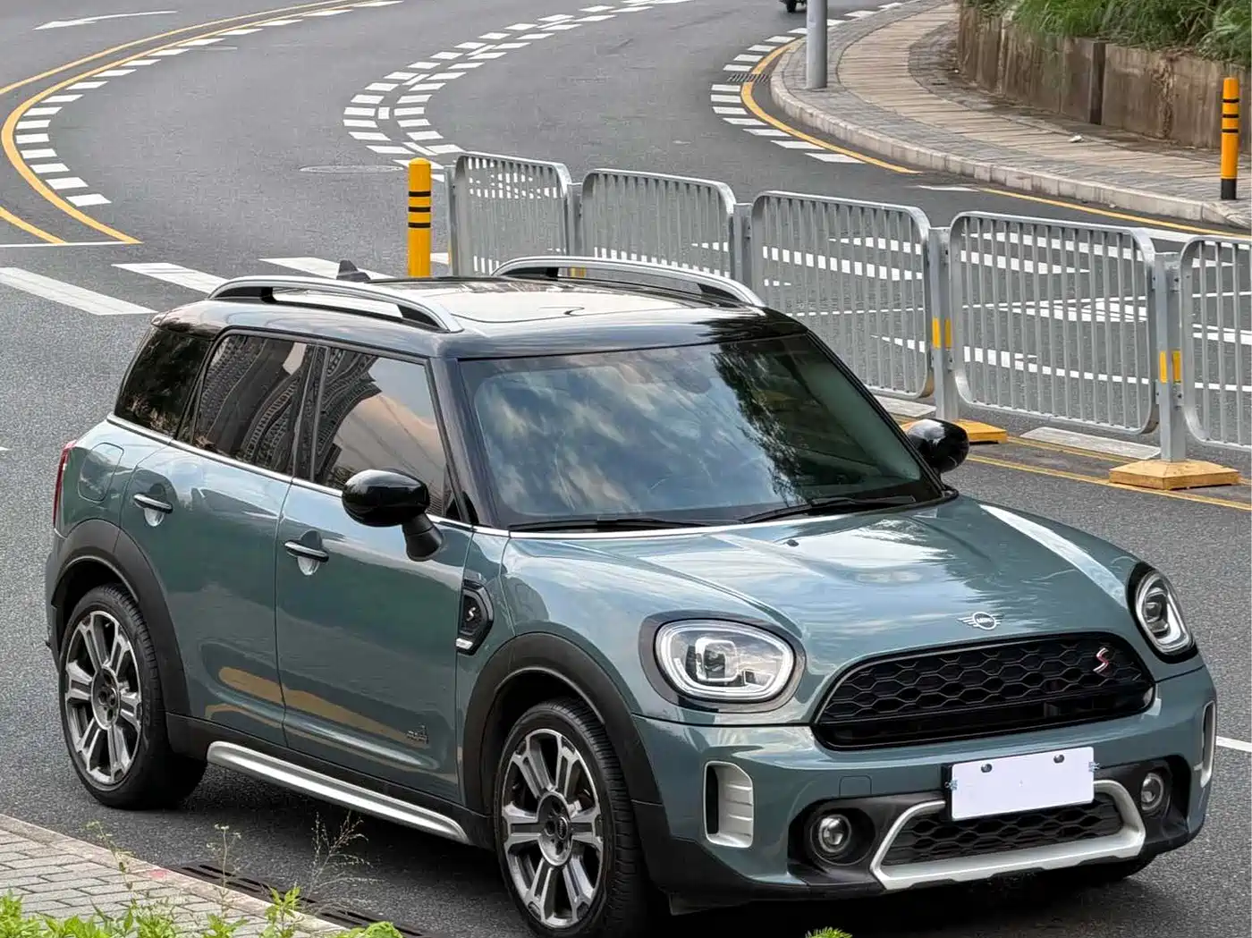 Фото 3 - MINI COUNTRYMAN