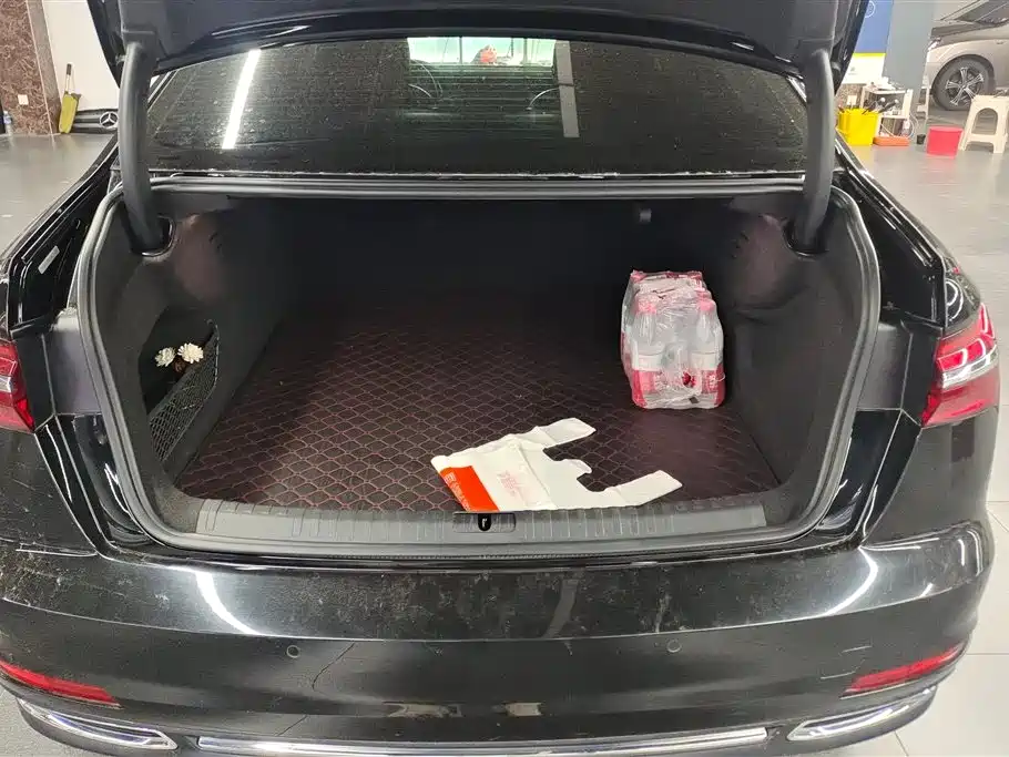 Audi A6L 2022 45 TFSI quattro Premium Elegance фото 4