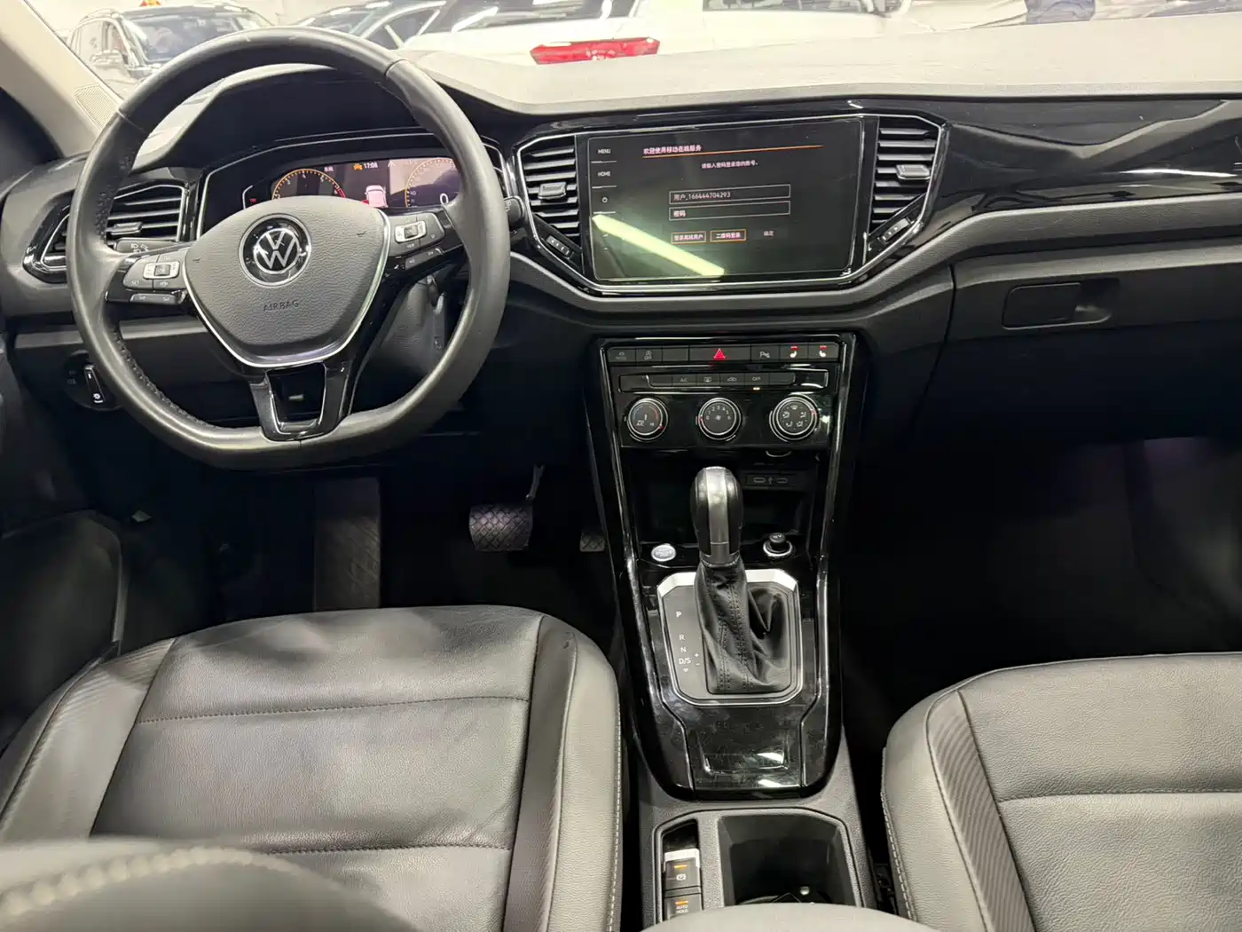 Volkswagen T-ROC 2022 280TSI DSG 2WD Comfort PLUS фото 18