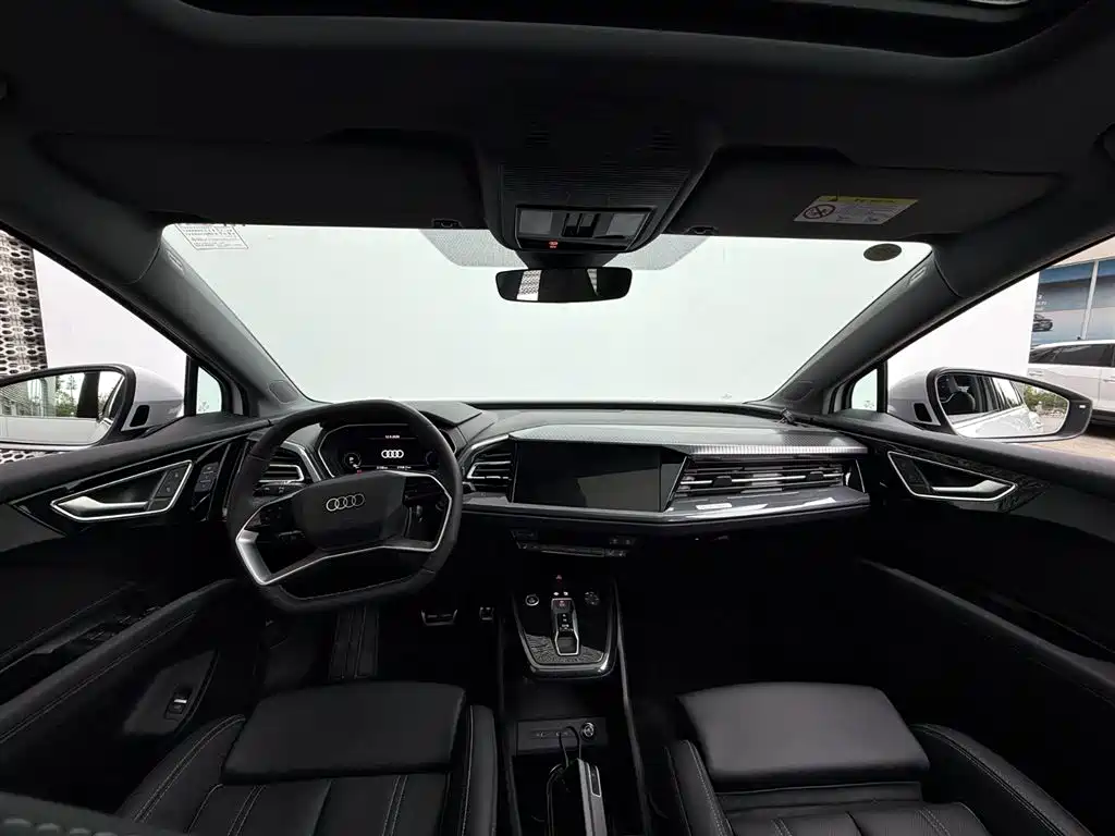 Audi Q4 e-tron 2025 2024 40 e-tron Creation Edition