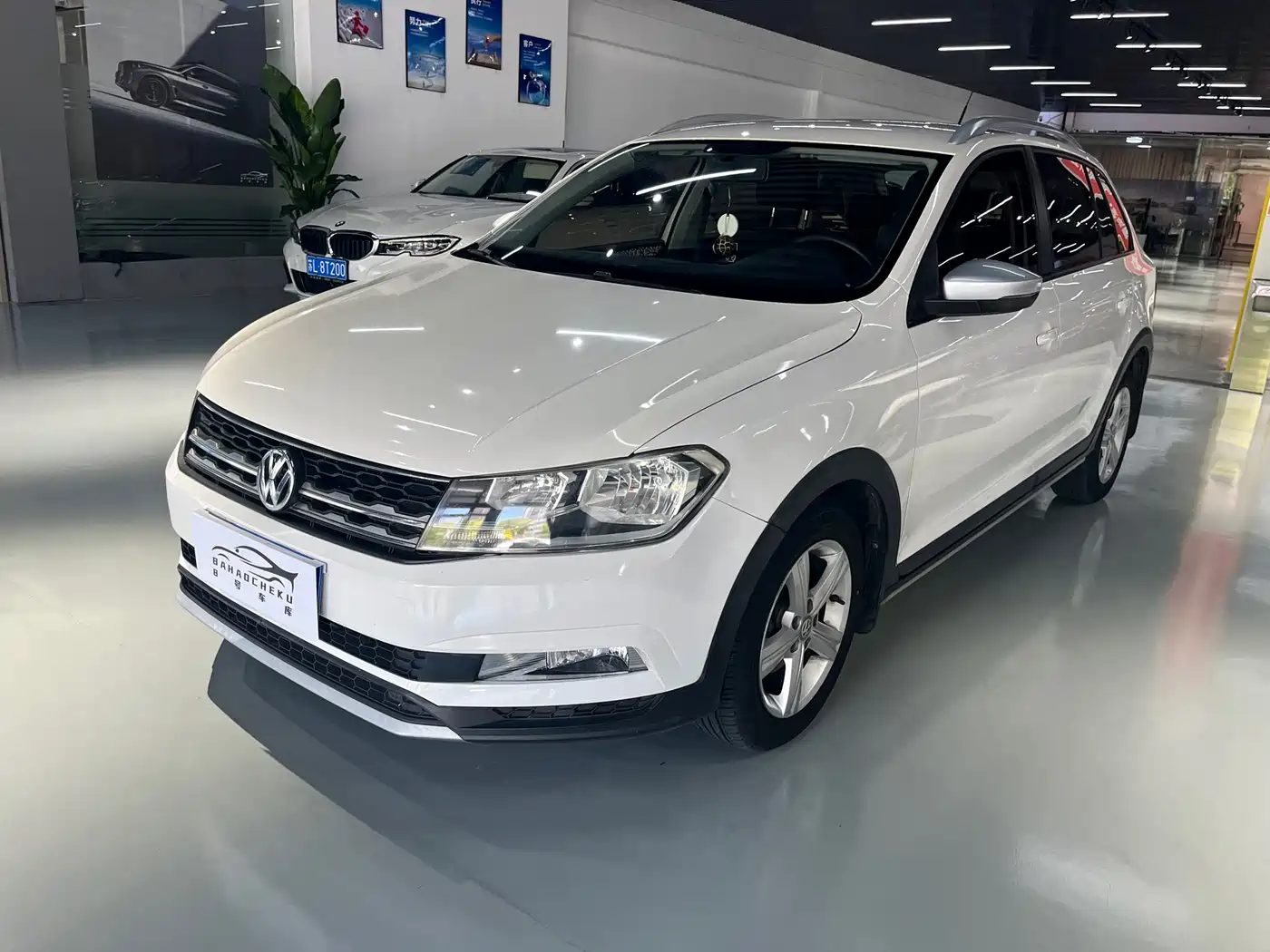 Volkswagen Santana 2016 Cross 1.6L Automatic Trend