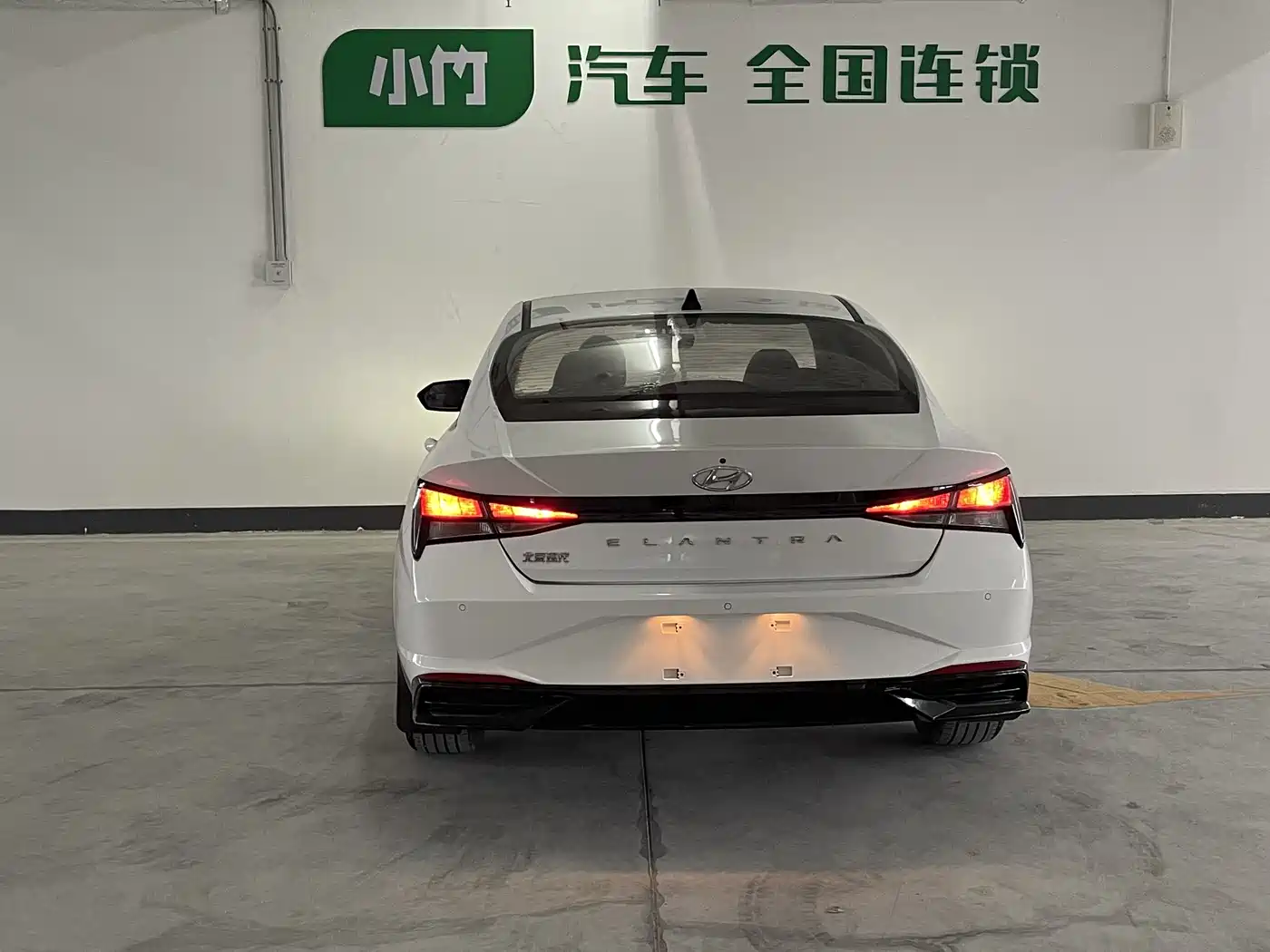 Hyundai Elantra 2022 1.5L CVT GLX Elite Edition фото 6