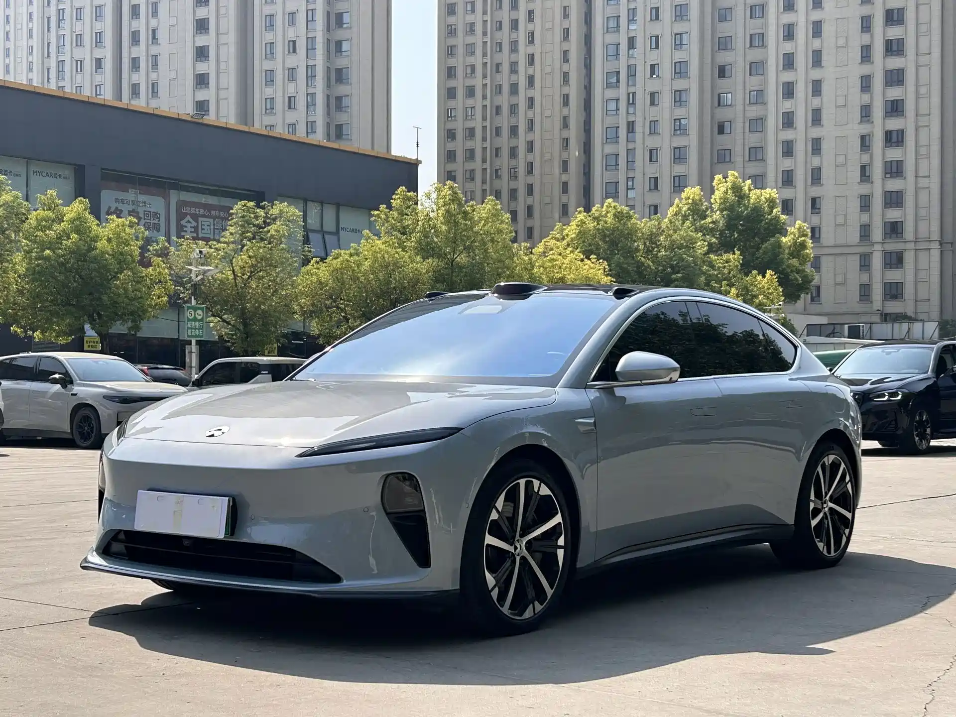 Фото 1 - NIO ET5