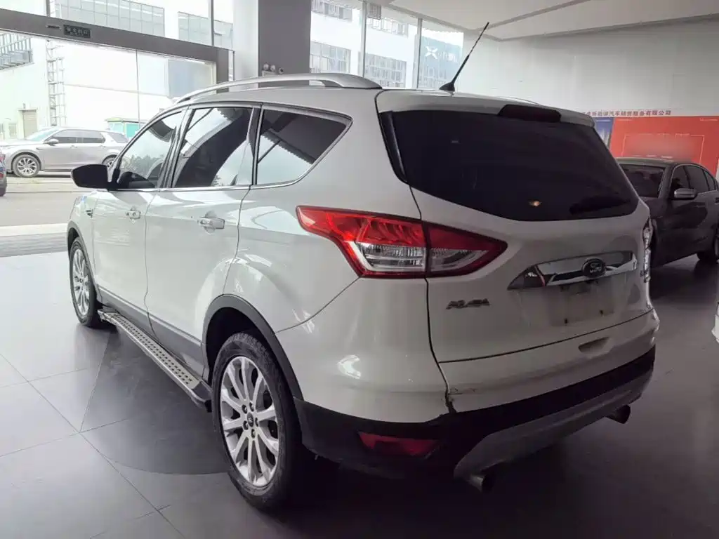 Фото 5 - Ford Kuga