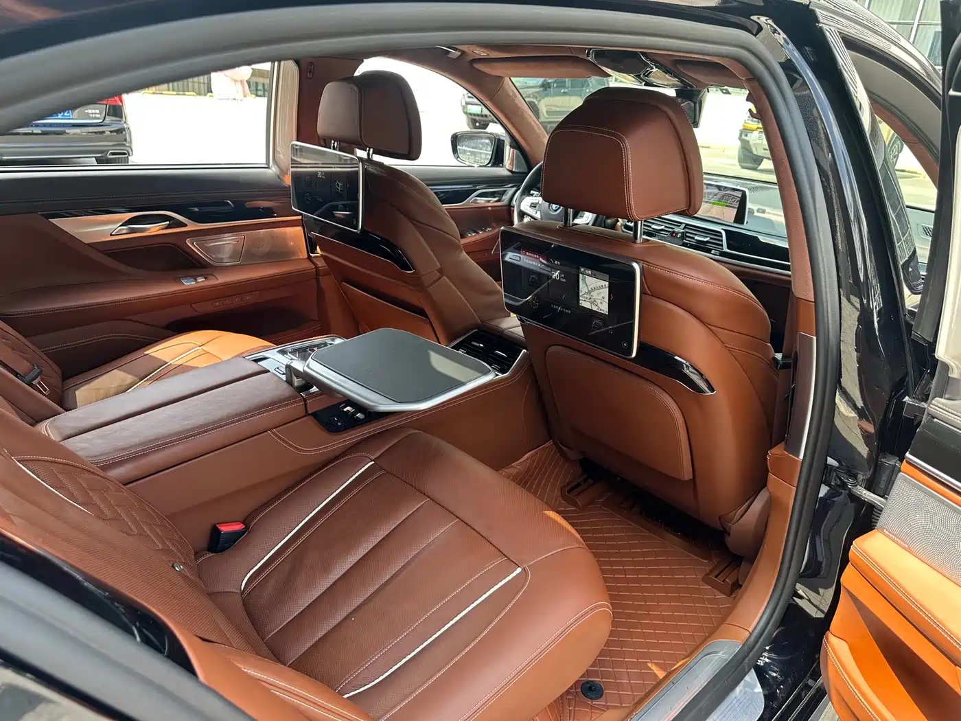 BMW 7 Series 2018 740Li xDrive Premium Type M Sport Package фото 22