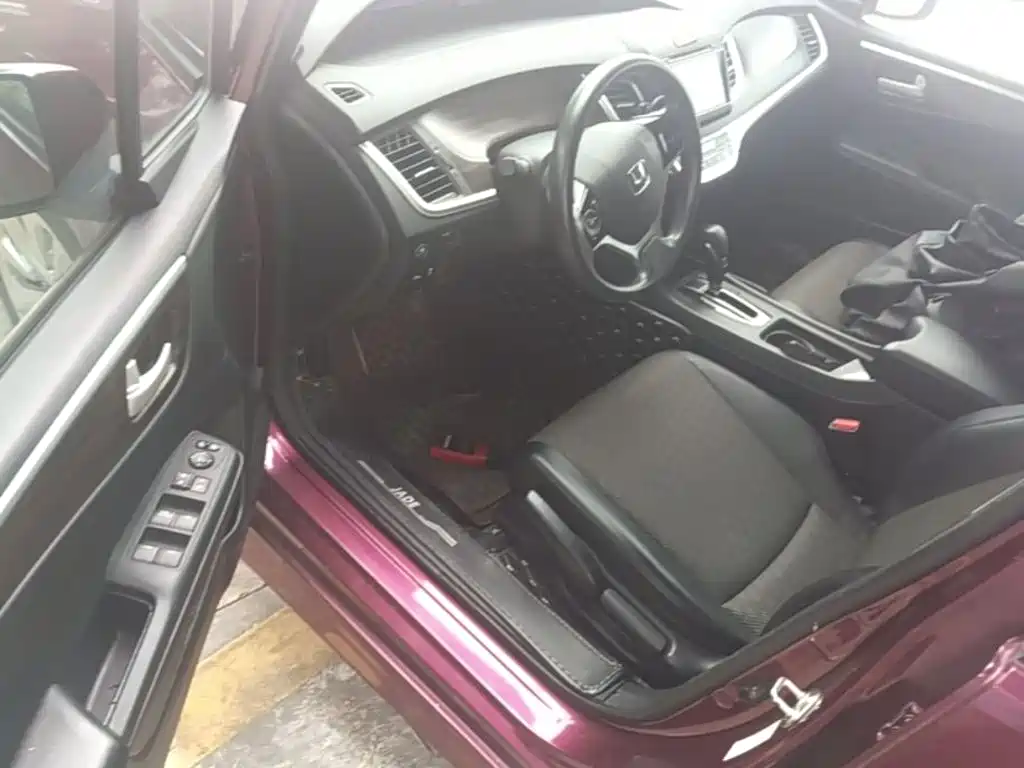 Honda Jade 2018 2017 1.8L Automatic Comfort Edition 5-seater