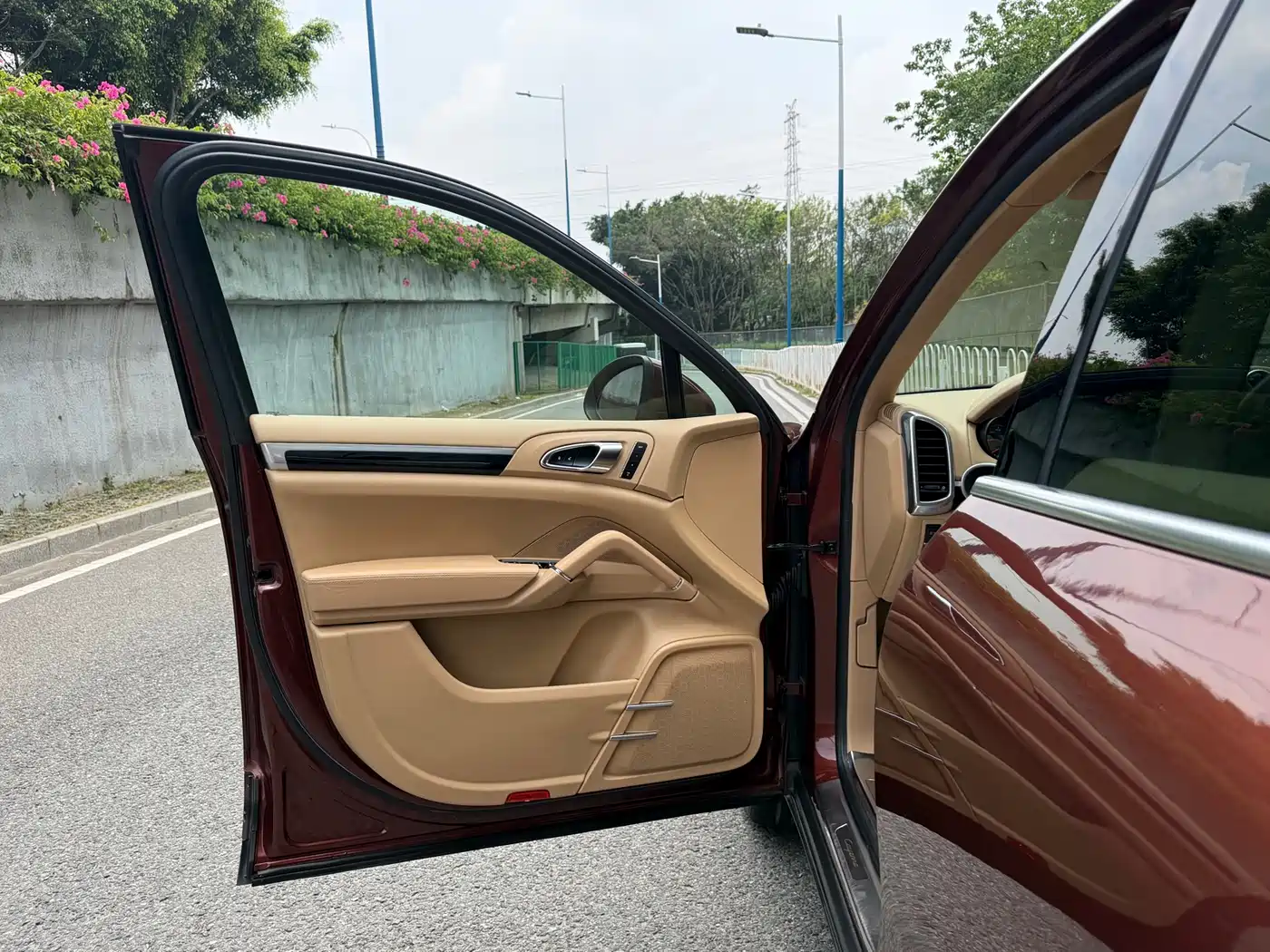 Porsche Cayenne 2011 Cayenne 3.0T фото 12