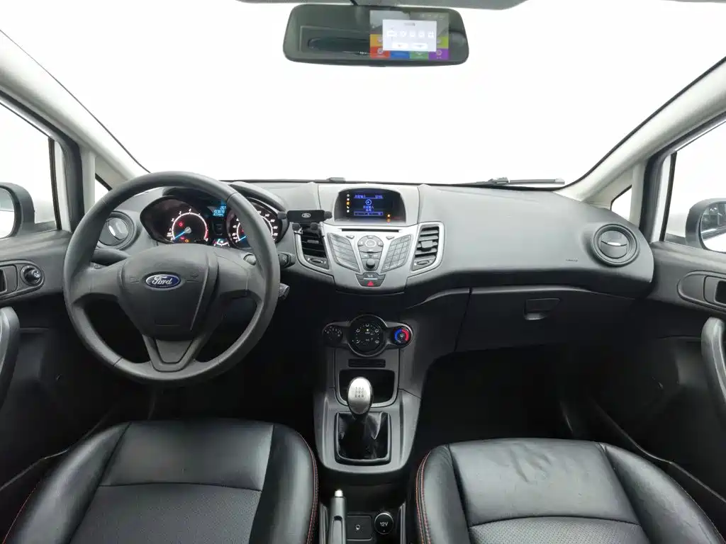 Photo 5 - Ford Fiesta