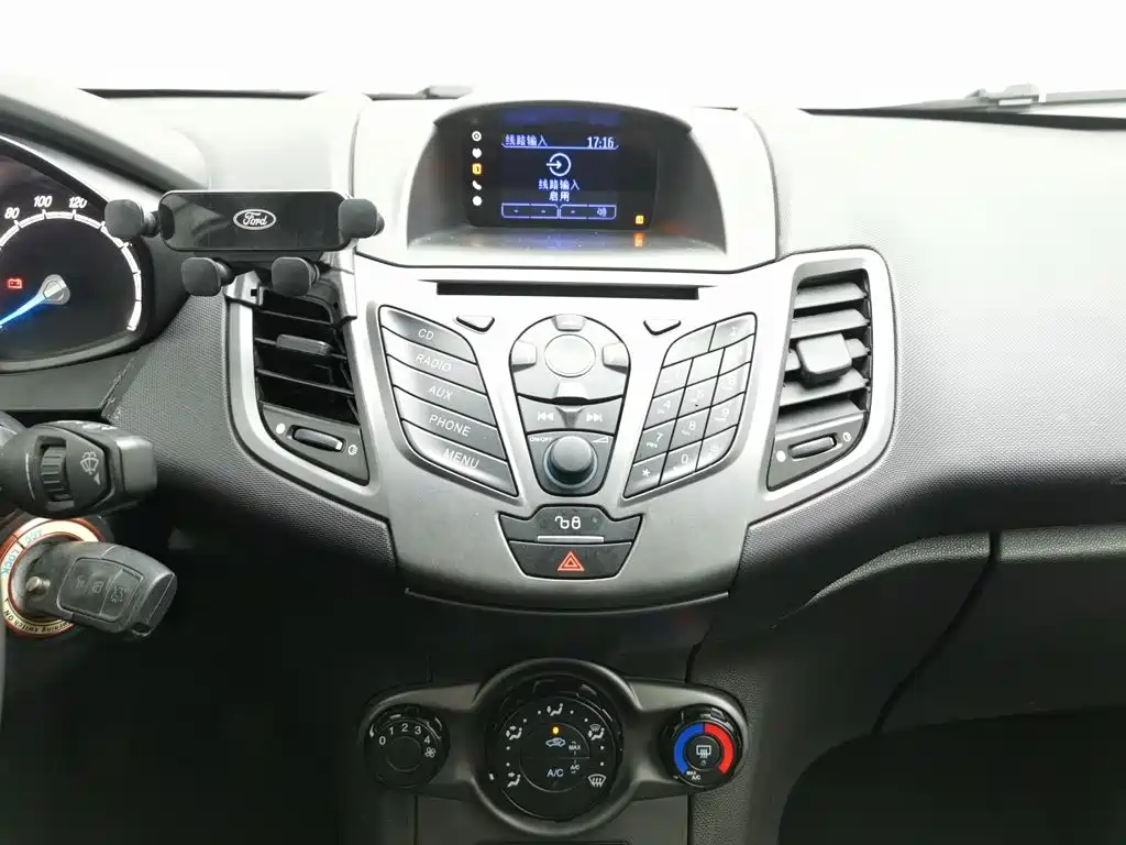 Photo 12 - Ford Fiesta