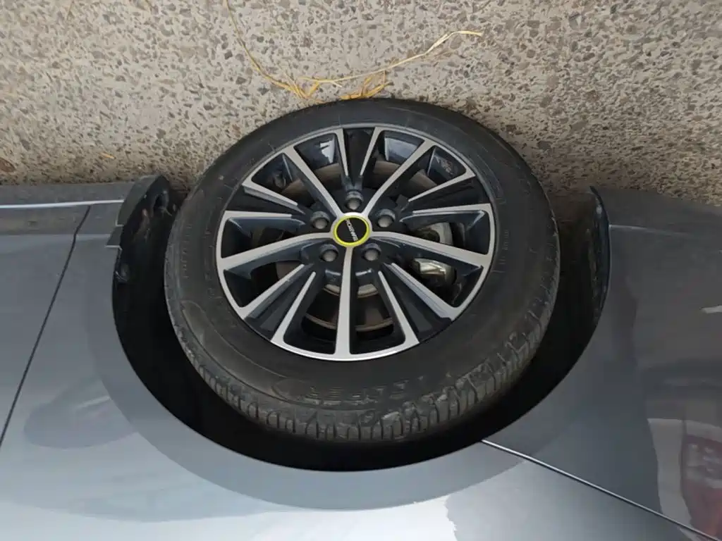 Photo 23 - Roewe i5