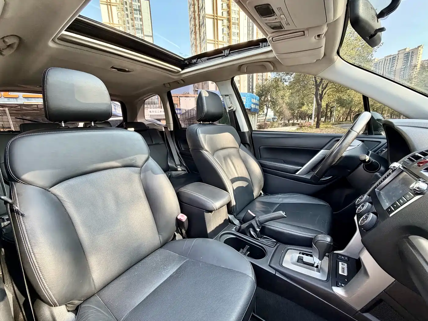 Subaru Forester 2013 2.5i Automatic Elite Edition фото 12