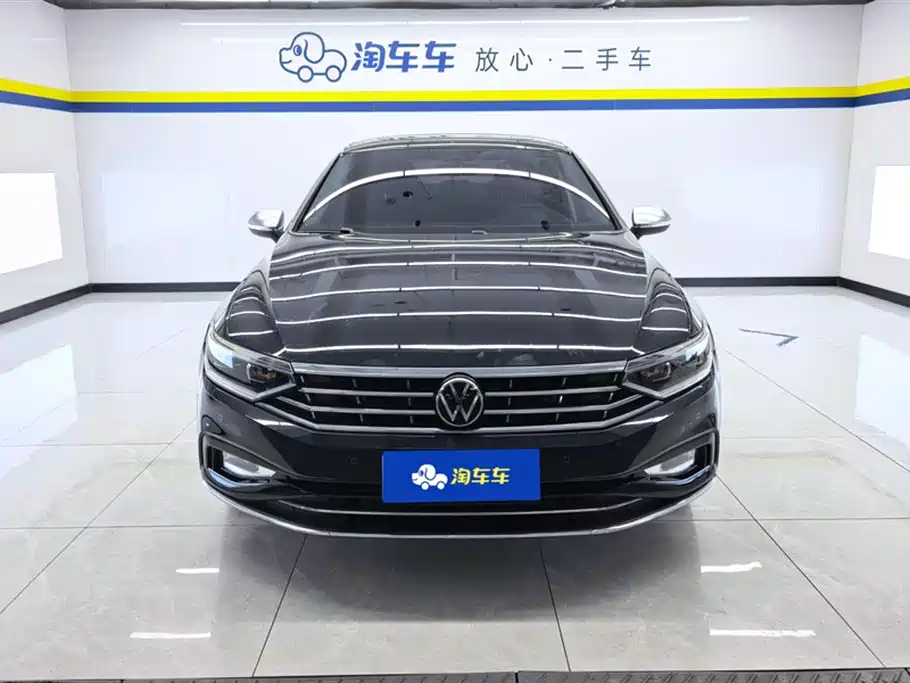 Volkswagen Magotan 2020 330TSI DSG Luxury фото 2