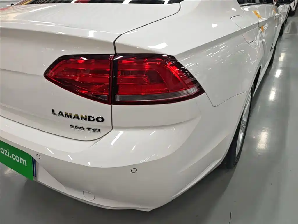 Volkswagen Lamando 2018 280TSI DSG Comfort Edition фото 8