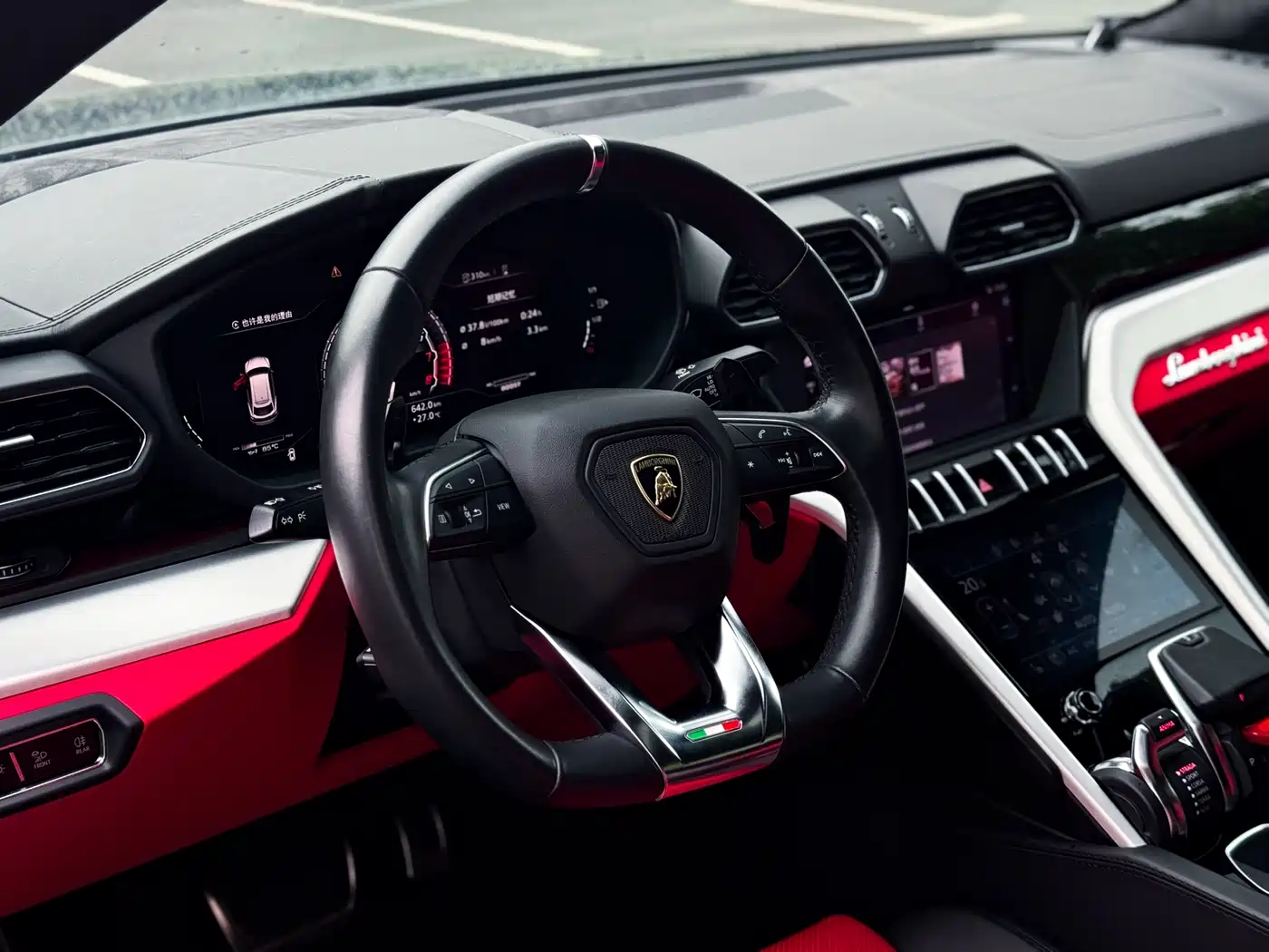 Lamborghini Urus 2018 4.0T V8 фото 12