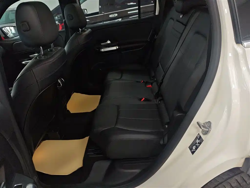Mercedes-Benz GLB 2021 GLB 200 Dynamic фото 13