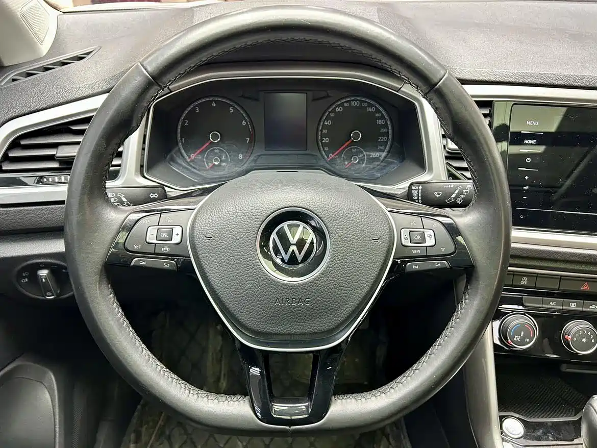 Volkswagen T-ROC 2022 280TSI DSG 2WD Elite PLUS фото 13