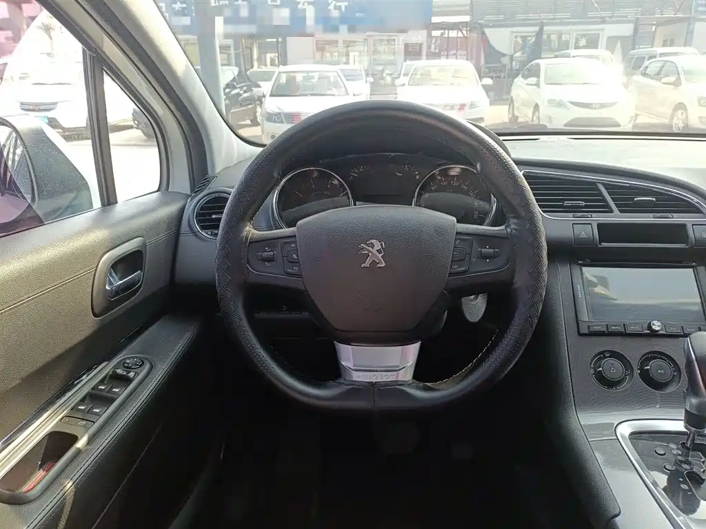 Peugeot 3008 2016 1.6THP Automatic Classic Edition фото 7