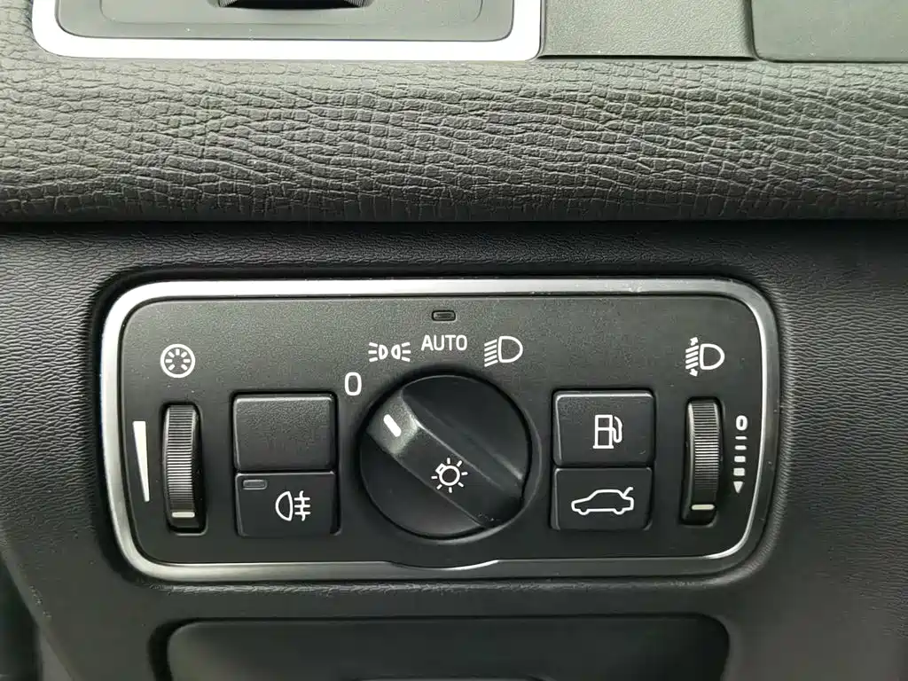 Photo 21 - Volvo XC60