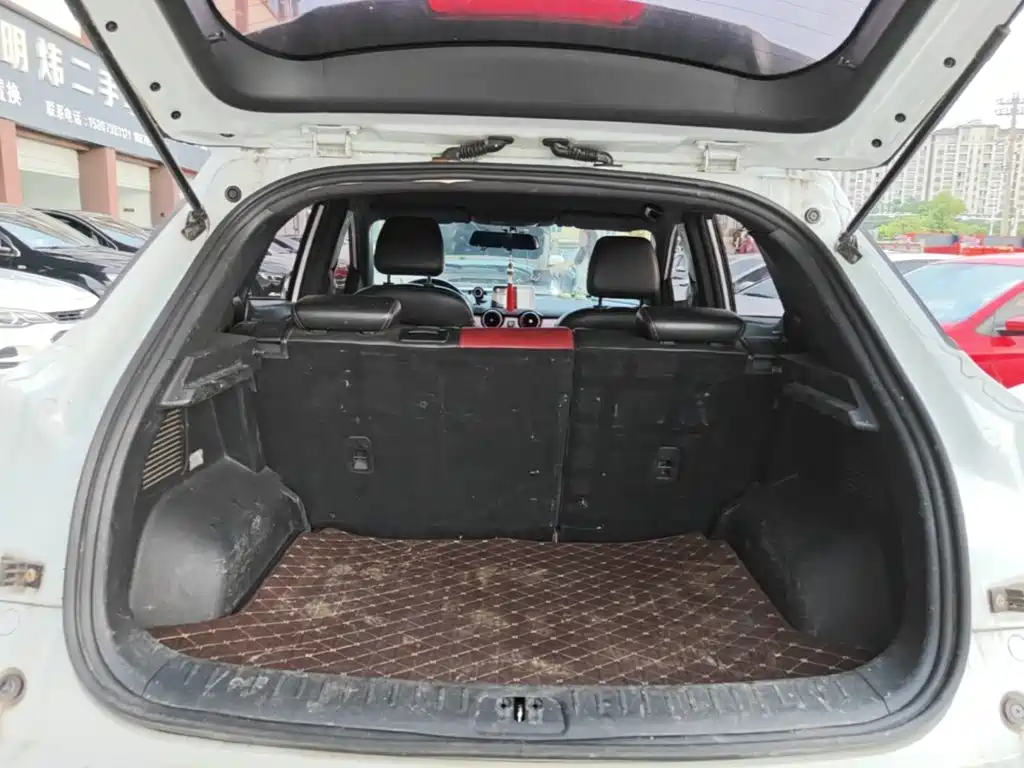 Dongfeng Fengguang Fengon 500 2021 2021 1.5L CVT Comfort