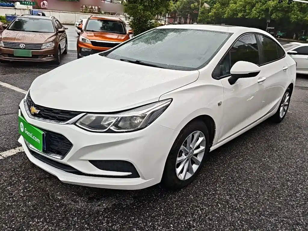 Chevrolet Cruze 2018 2018 320 Automatic Pioneer Sunroof Edition
