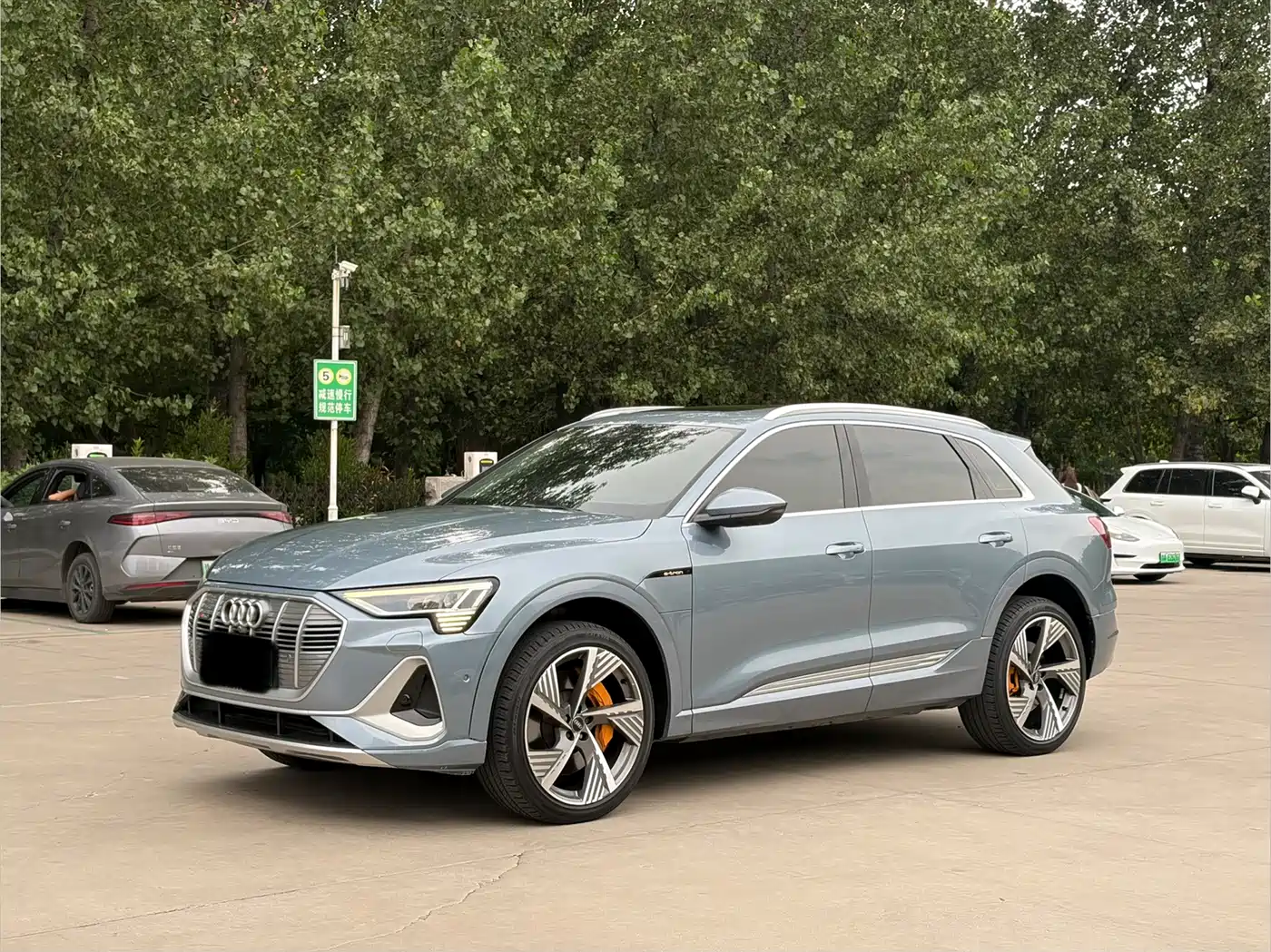 Audi e-tron 2021 50 quattro Premium