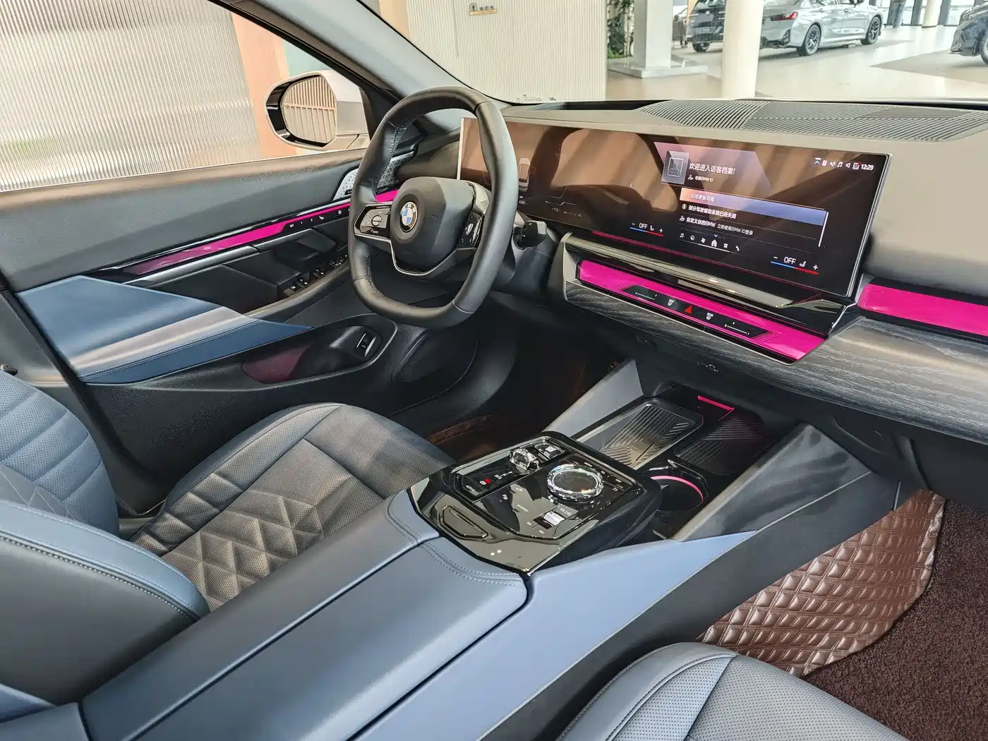 BMW 5 Series 2024 530Li Premium Luxury Package фото 7