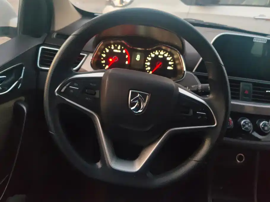 Baojun 310W 2019 2017 1.5L Manual Comfort China V