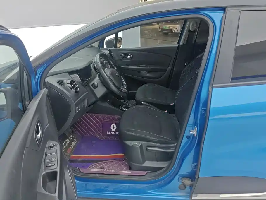 Renault Captur 2016 2015 1.2T Automatic Comfort Edition