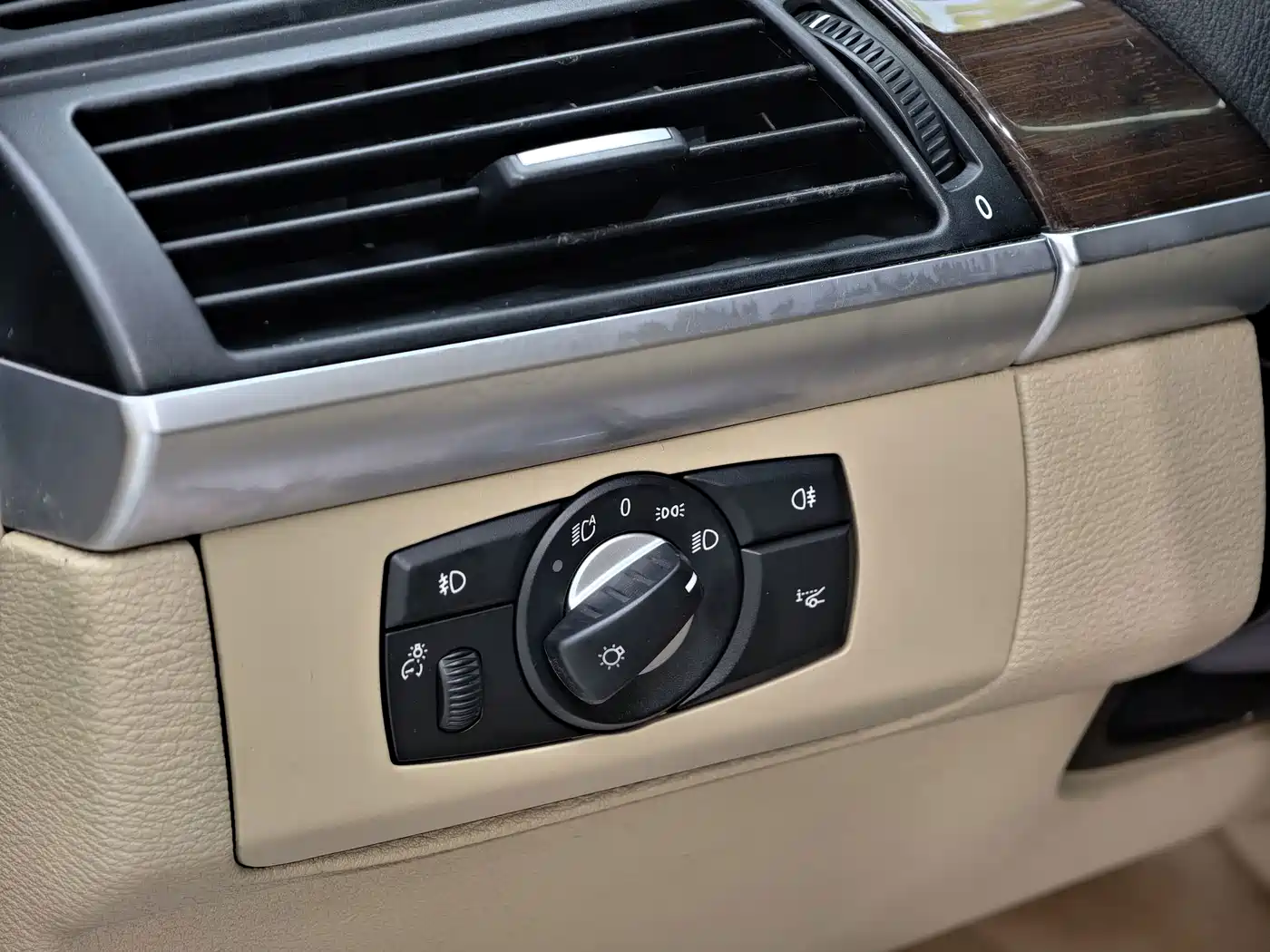 Photo 20 - BMW X6
