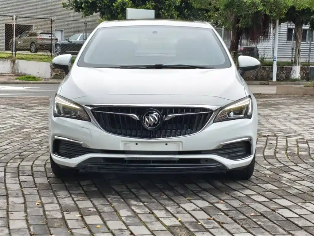 Buick Verano 2018 Sedan 15S Automatic Leading фото 2
