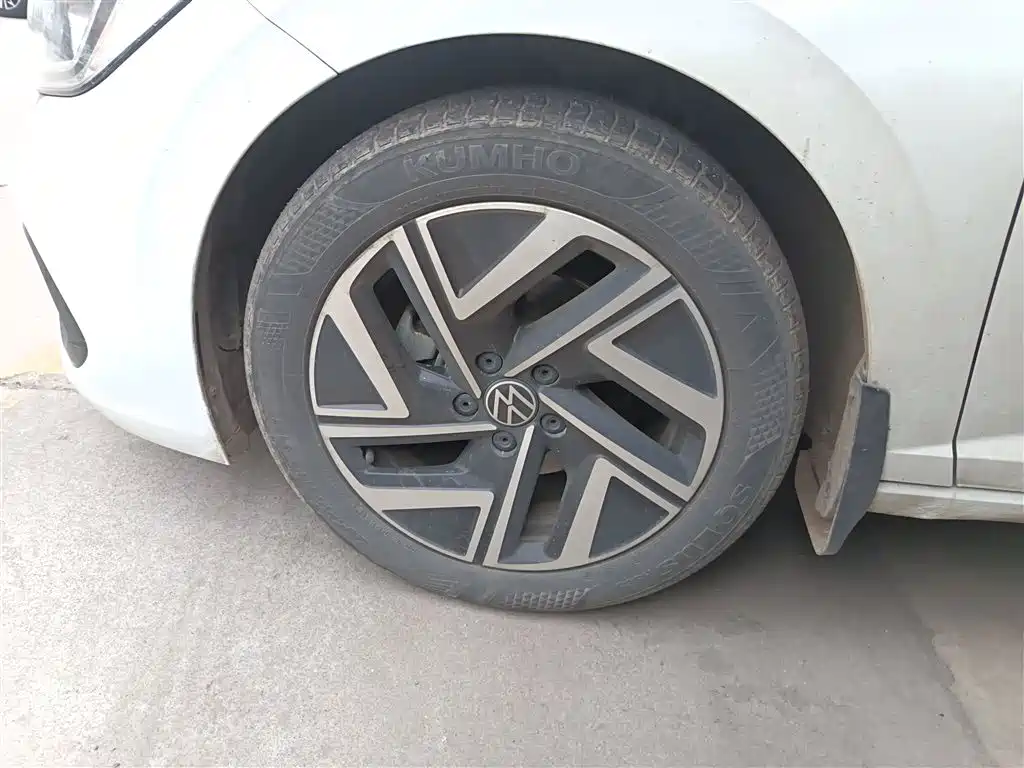 Volkswagen Sagitar 2023 300TSI DSG Surpassing Edition фото 23